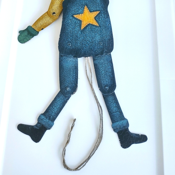 Pumpkin Scarecrow Pull Decoration - Picture 4 of 8